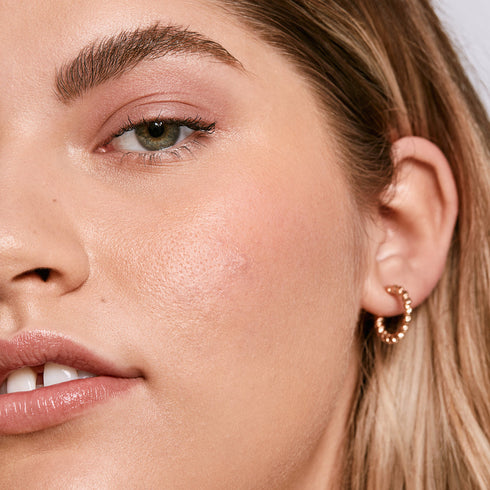 Lightweight Tinted Moisturizer With Hyaluronic Acid - GLAM MODA