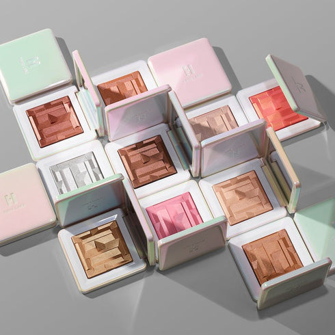 Bio-Radiant Gel-Powder Highlighter with Fermented Arnica - GLAM MODA