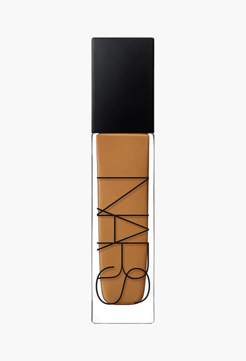 Macao - Natural Radiant Longwear Foundation - GLAM MODA