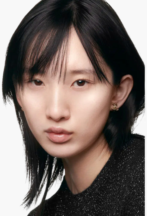 N°1 De Chanel Revitalising Foundation Illuminates - Hydrates - Protects - GLAM MODA