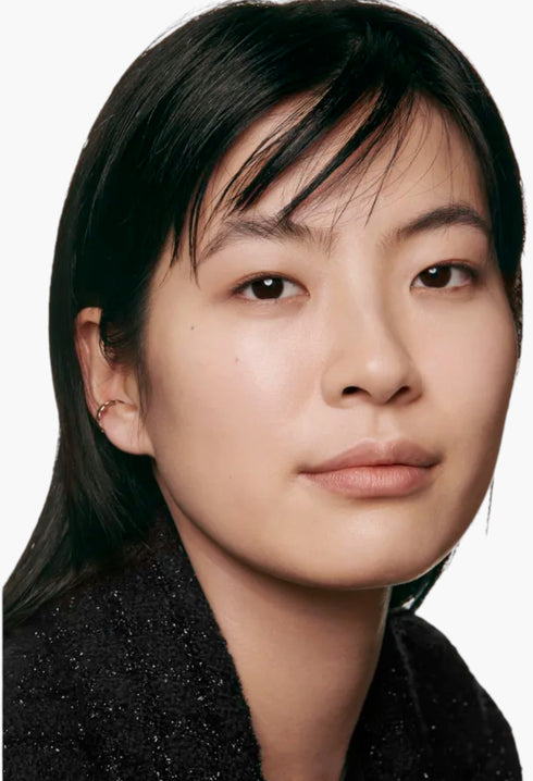 N°1 De Chanel Revitalising Foundation Illuminates - Hydrates - Protects