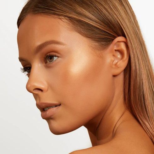 Positive Light Liquid Luminizer - GLAM MODA