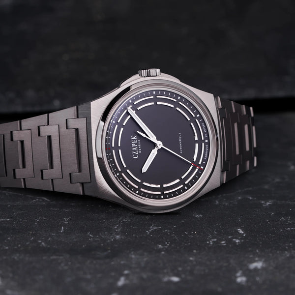 Antarctique Titanium Dark Sector