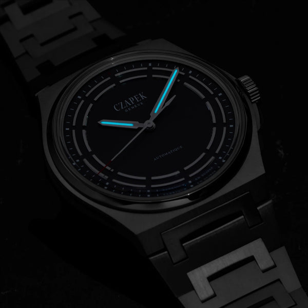 Antarctique Titanium Dark Sector