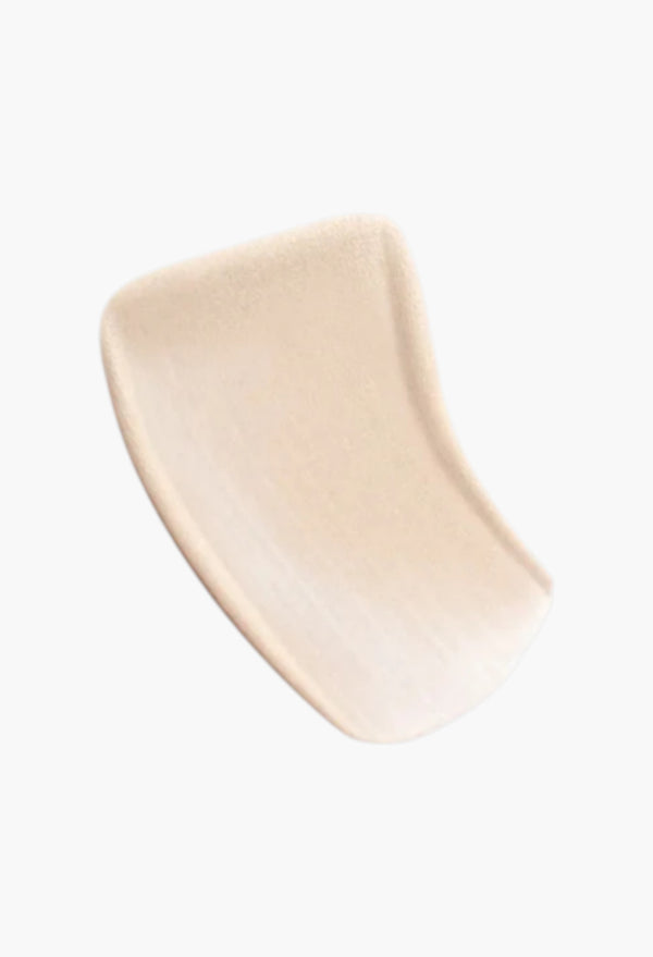 Les Beiges Highlighting Fluid Sheer Fluid Highlighter For A Luminous Healthy Glow For Face And Body