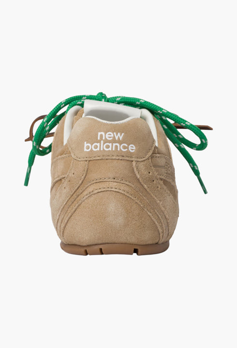 Ecru - New Balance X Miu Miu 530 SL Suede Sneakers - GLAM MODA