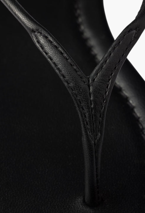 Black - Leather Thong Sandals - GLAM MODA