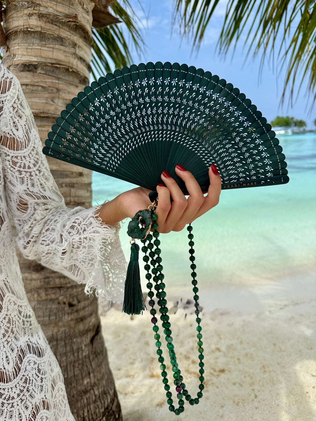 Bamboo Fantastique Fan - GLAM MODA