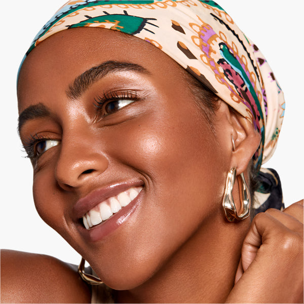09 - Slip Tint - Lightweight Tinted Moisturizer With Hyaluronic Acid