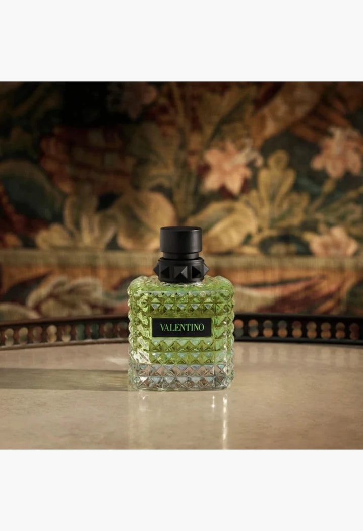 Donna Born in Roma Green Stravaganza Eau de Parfum de Parfum with Vanilla & Tea Accord