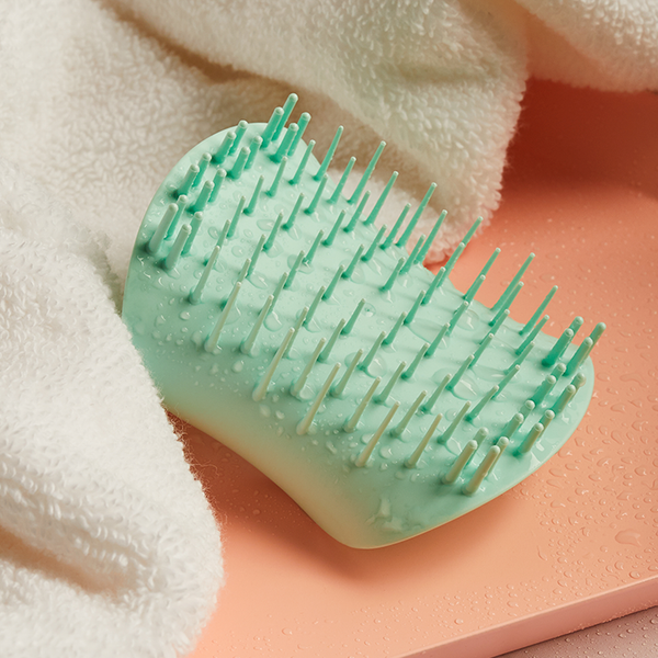 Mint Green Whisper - The Scalp Exfoliator & Massager