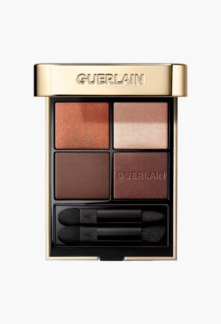 GLAM MODA Guerlain Ombres G Eyeshadow Quad in Undressed Brown with four neutral shades and two applicators.