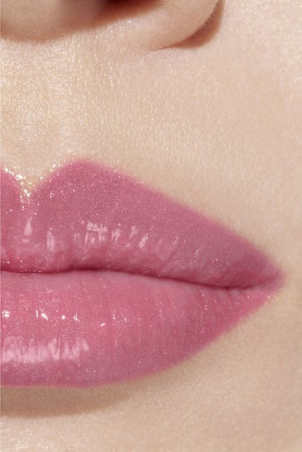 Rouge Coco Baume Shine Hydrating Beautifying Tinted Lip Balm - GLAM MODA