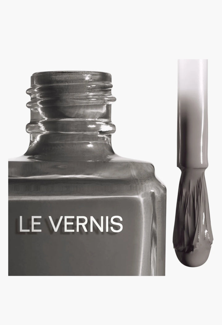 Le Vernis Nail Colour