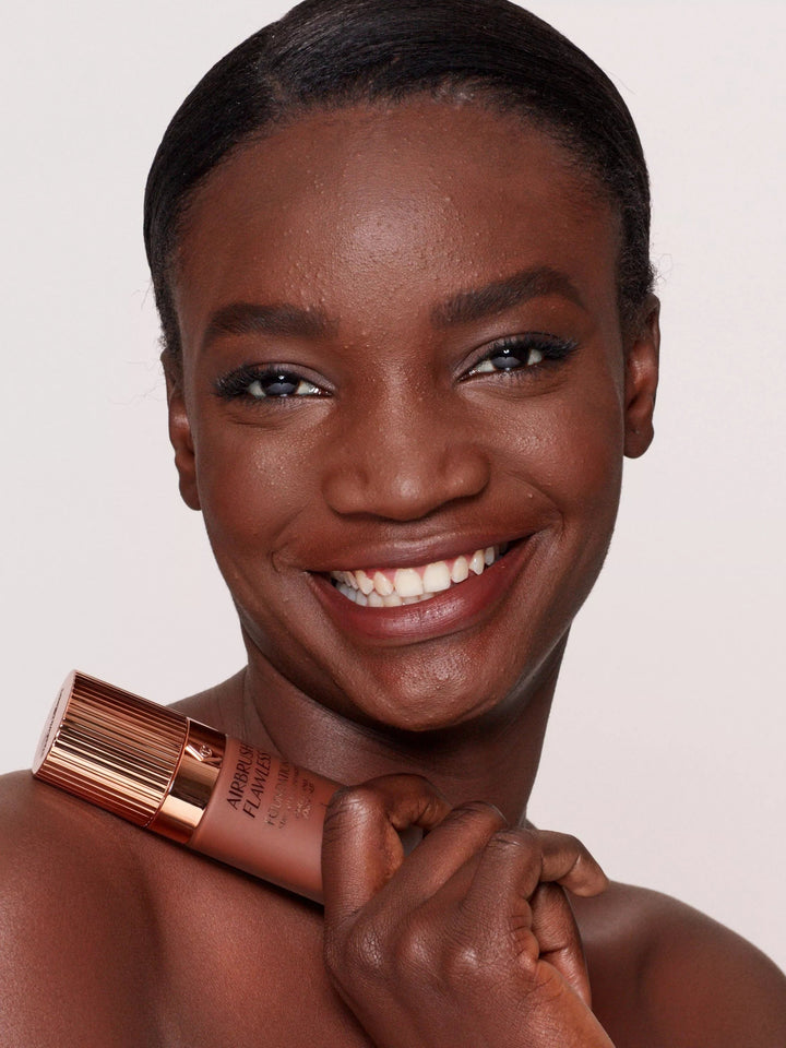 Charlotte Tilbury Airbrush Flawless Foundation - GLAM MODA