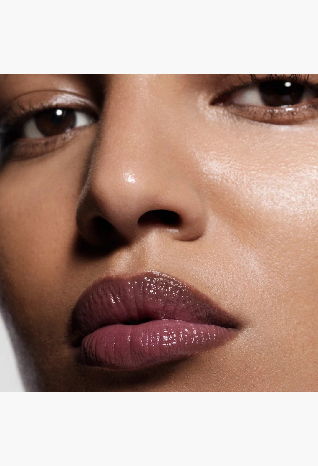 GLAM MODA Posh Balm Nourishing Lip Shine applied on lips with a creamy, hydrating, and glossy finish.