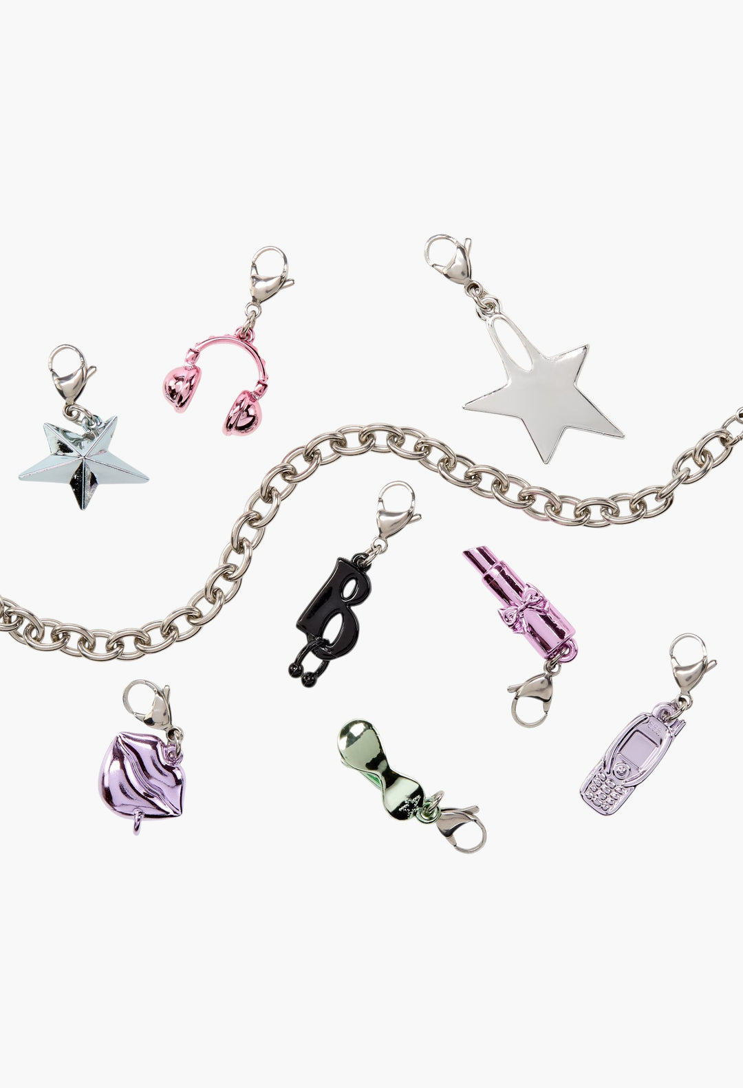Bratz Charmz Sasha Fashion Doll with Collectible Charm Bracelet - GLAM MODA