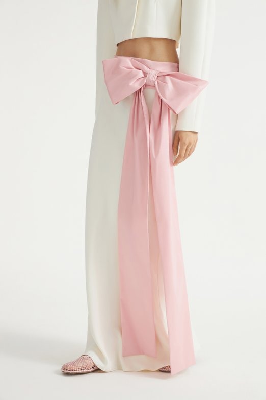 White - Skirt With A Voluminous Bow