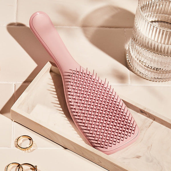 Millennial Pink - The Ultimate Detangler