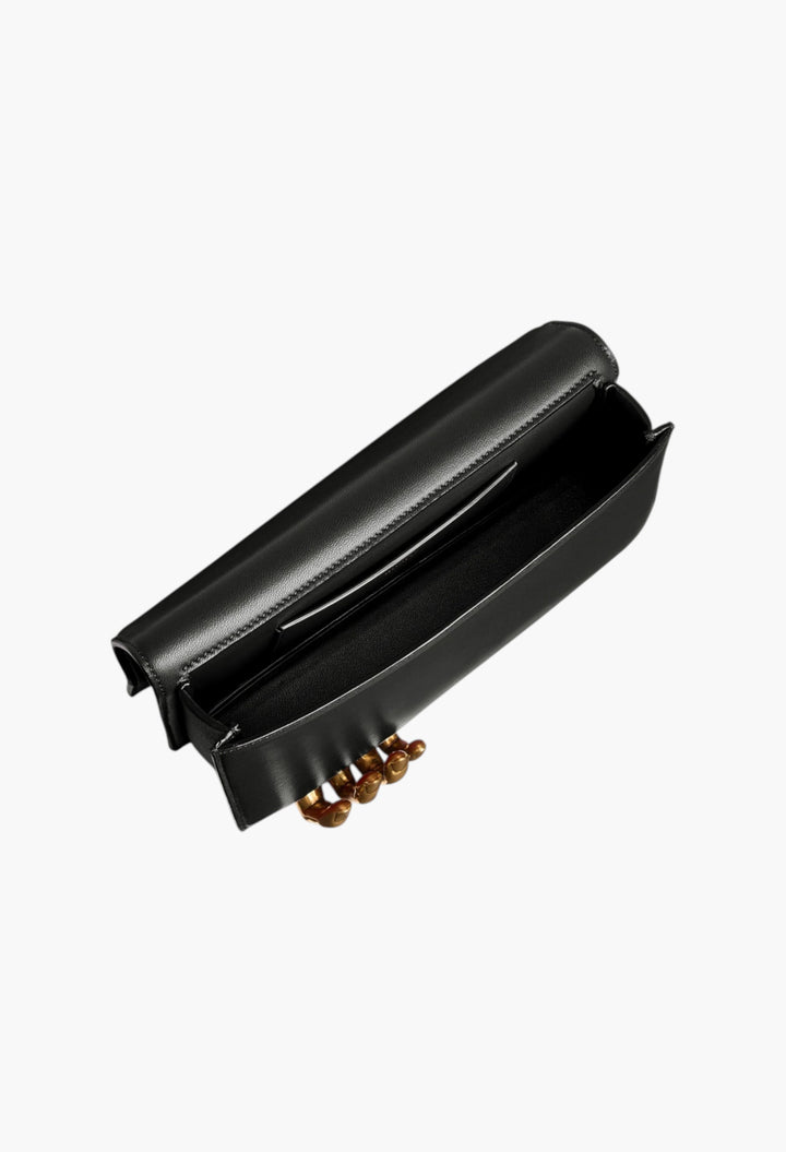 Sculpted Hand Clutch - GLAM MODA