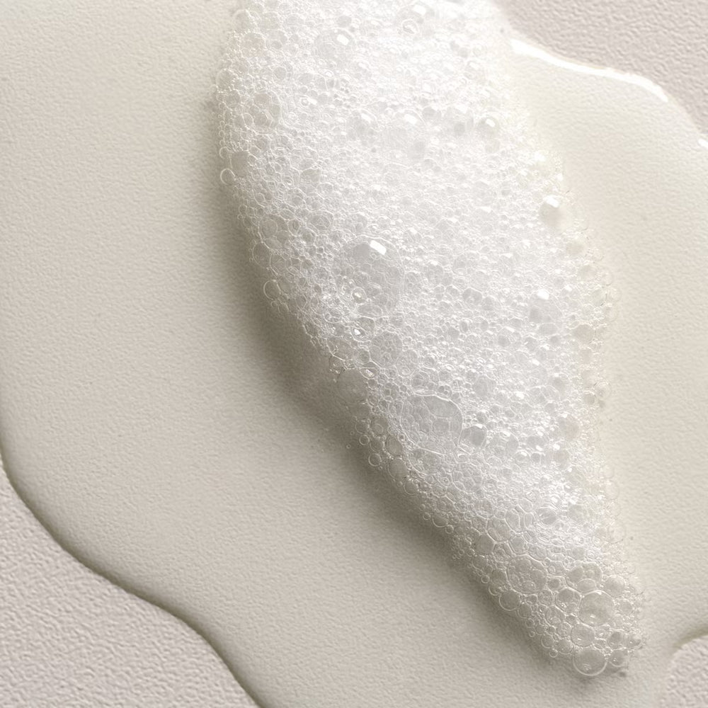 Davines VOLU Volume Enhancing Shampoo - GLAM MODA
