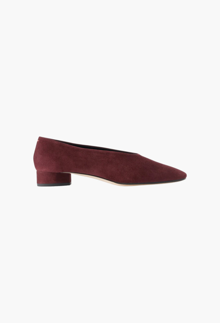 Delia 25 suede ballet flats