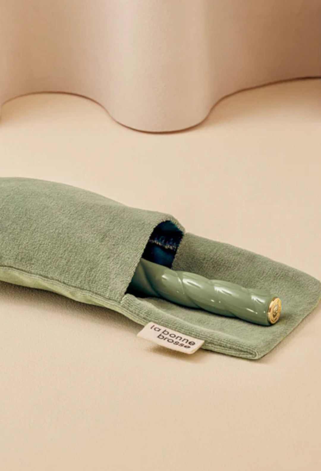 Almond Green - The Essential Detangling & Care Brush - GLAM MODA