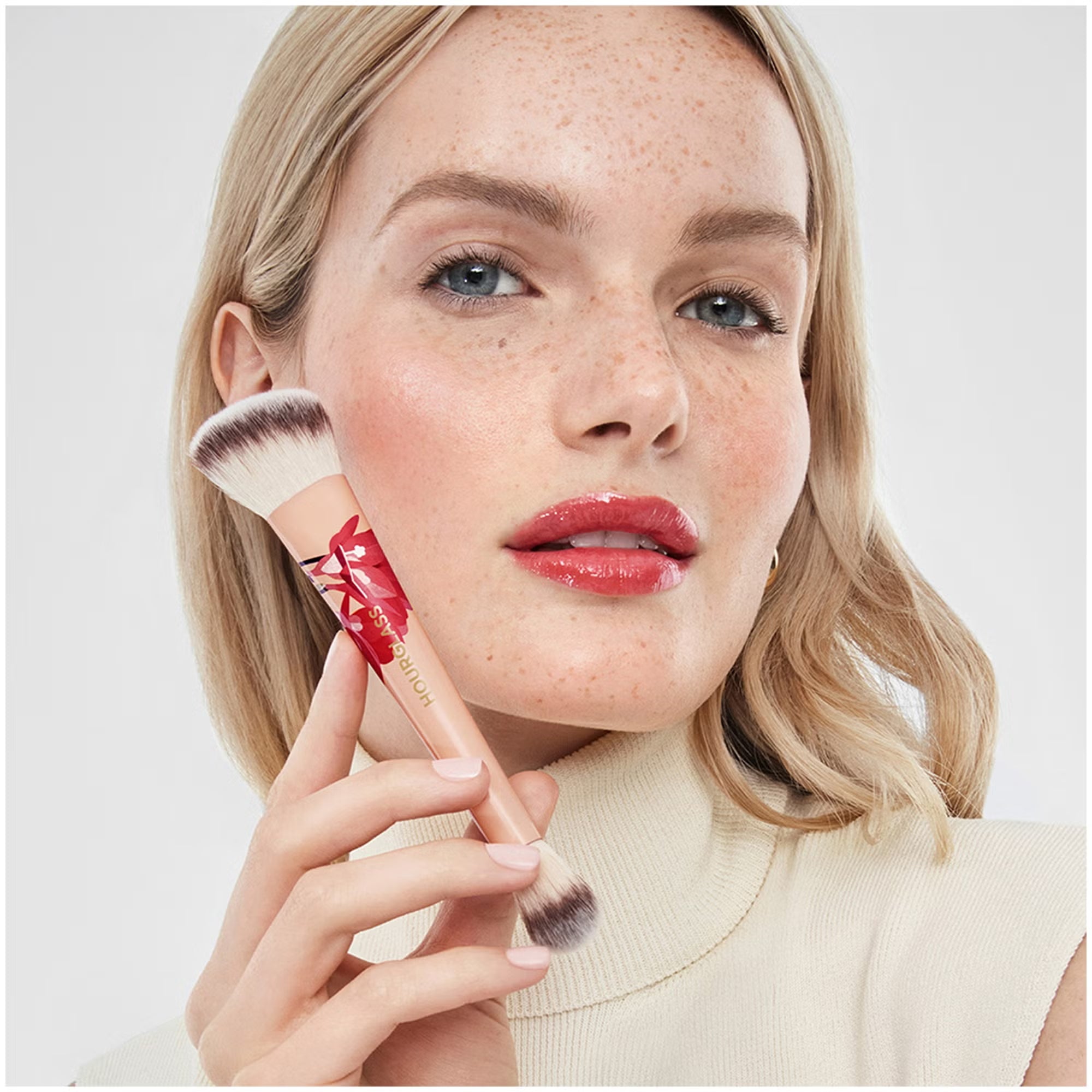 Hourglass Ambient Lighting Edit Brush II – Dual-Ended Makeup Brush