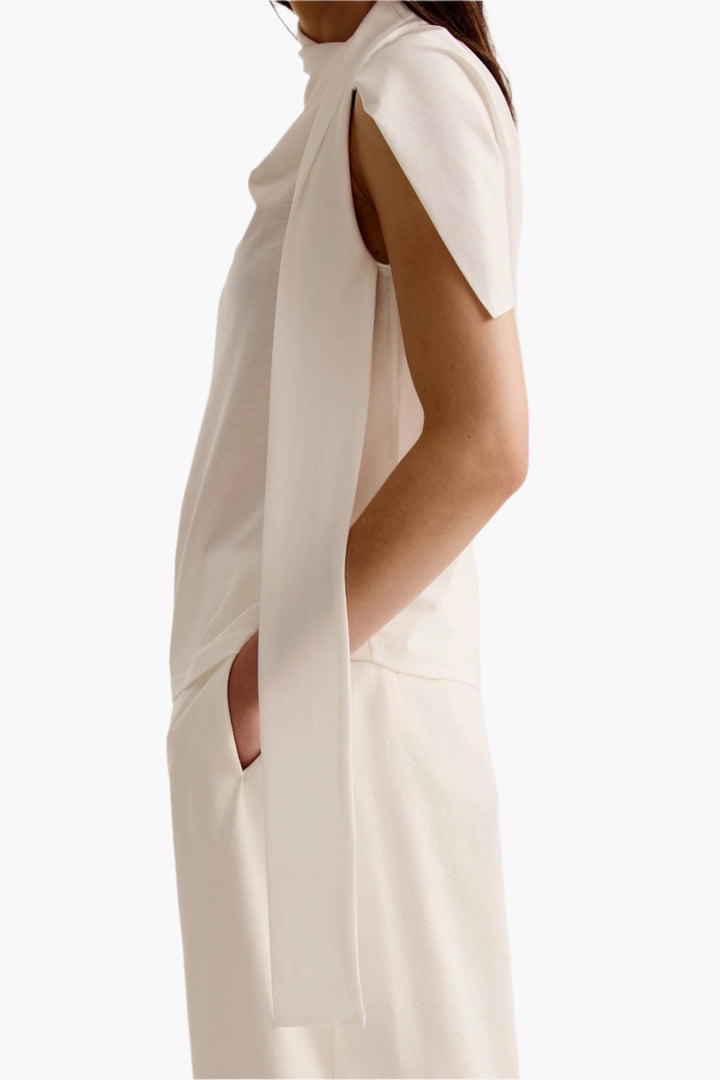 Aria Twist Tee - GLAM MODA