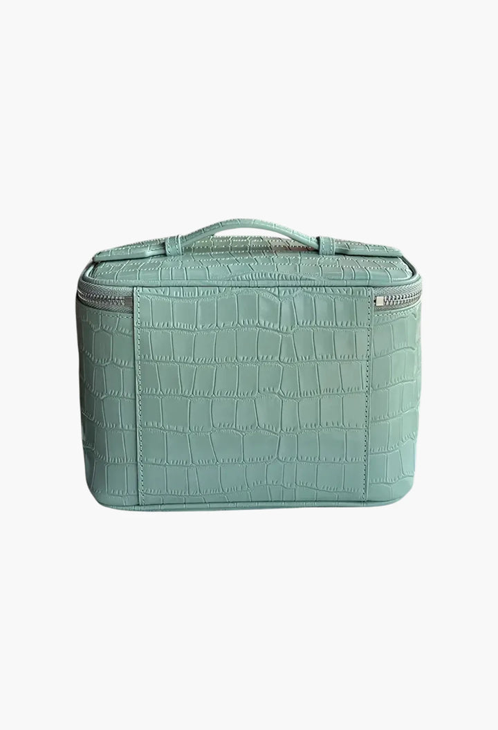 Medium Train Case