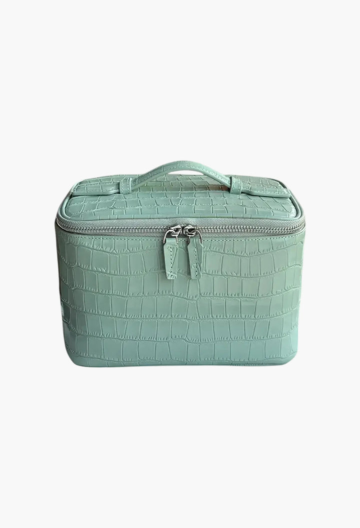 Medium Train Case