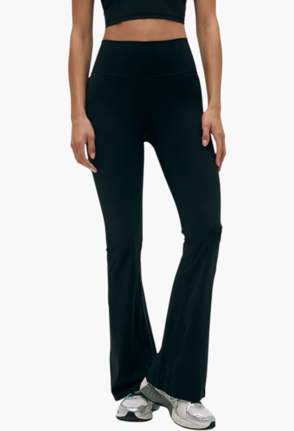 Black - Flared Yoga Pant