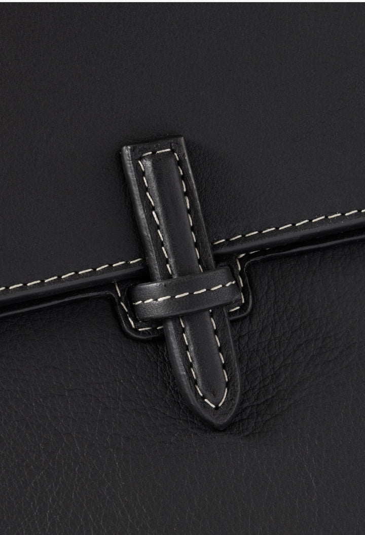 Black - Large Leather Clutch - GLAM MODA