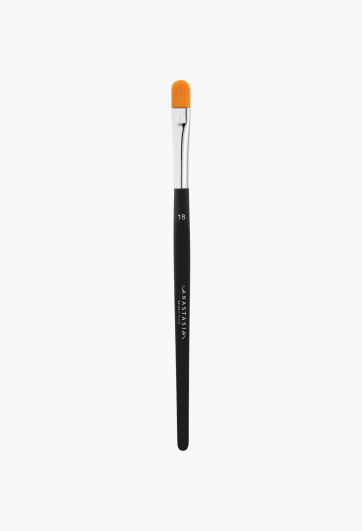 Brush #18 Concealer Brush - GLAM MODA