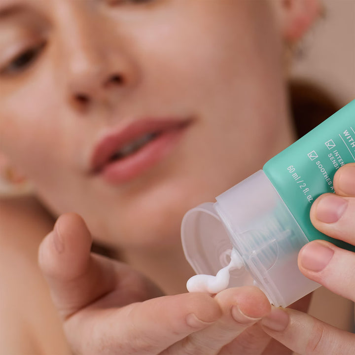 Calm Rescue and Repair Weightless Moisturiser 60ml - GLAM MODA