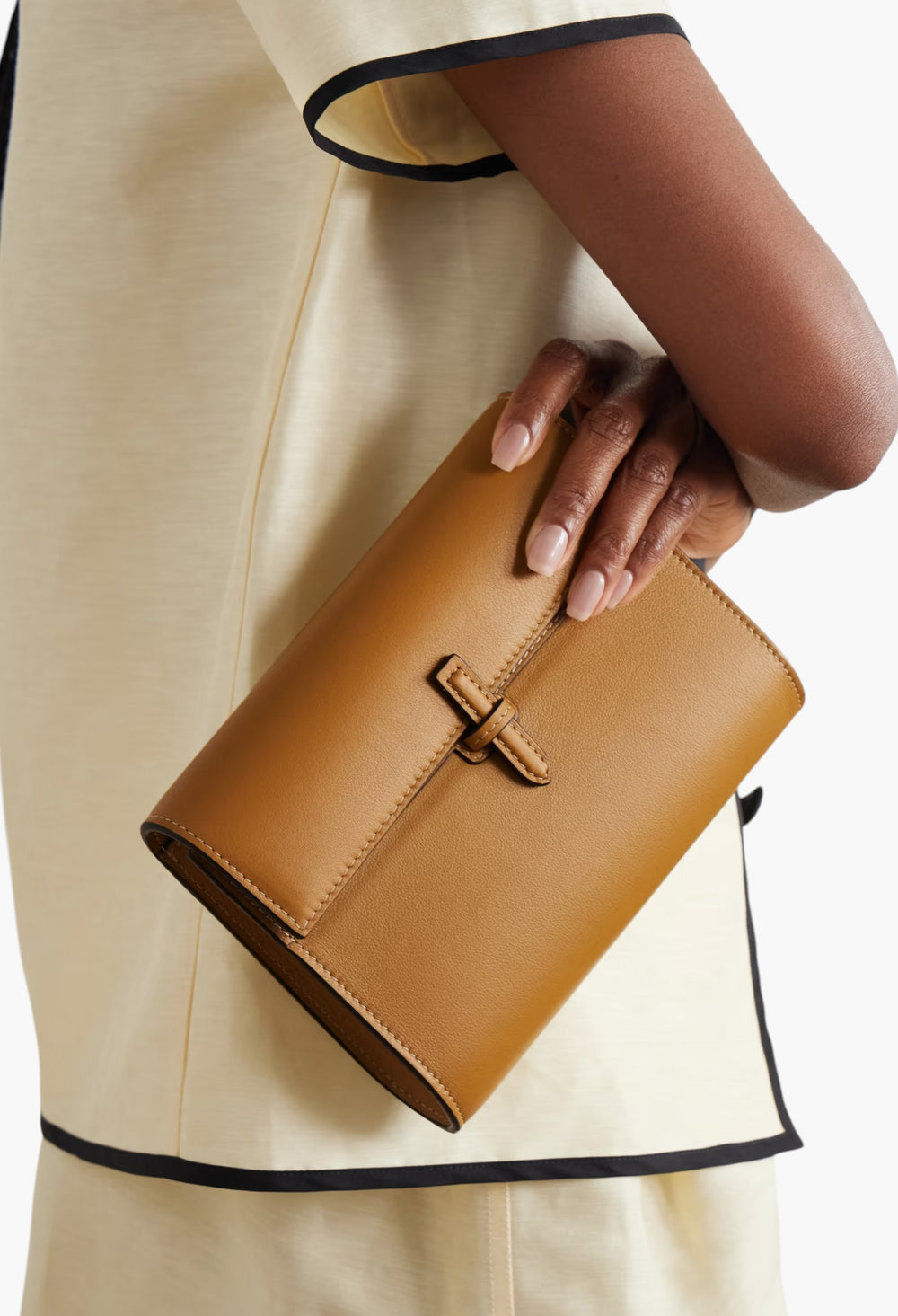 Camel - Leather Clutch - GLAM MODA