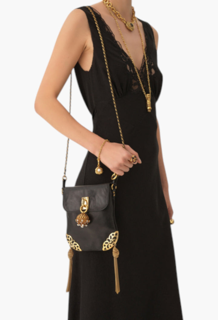 Château Treasures Chain Flap Bag In Grained Leather - GLAM MODA