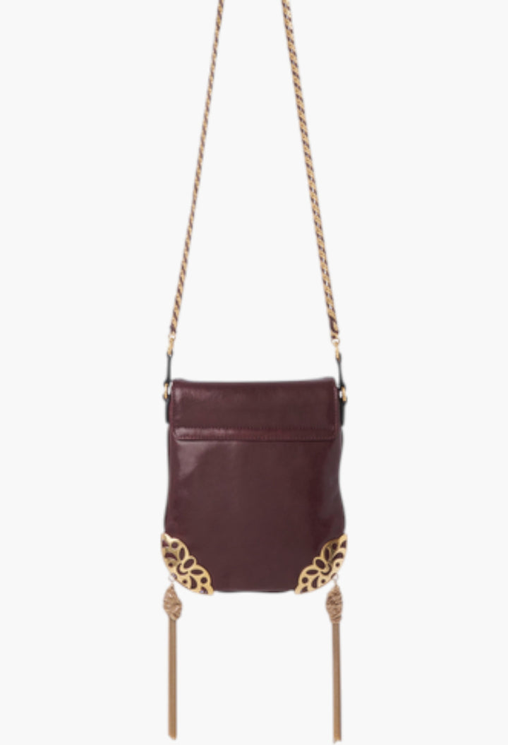 Château Treasures Chain Flap Bag In Grained Leather - GLAM MODA