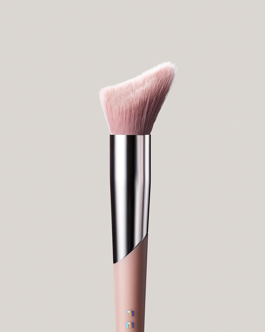 Cheek-Hugging Highlight Brush 120 - GLAM MODA
