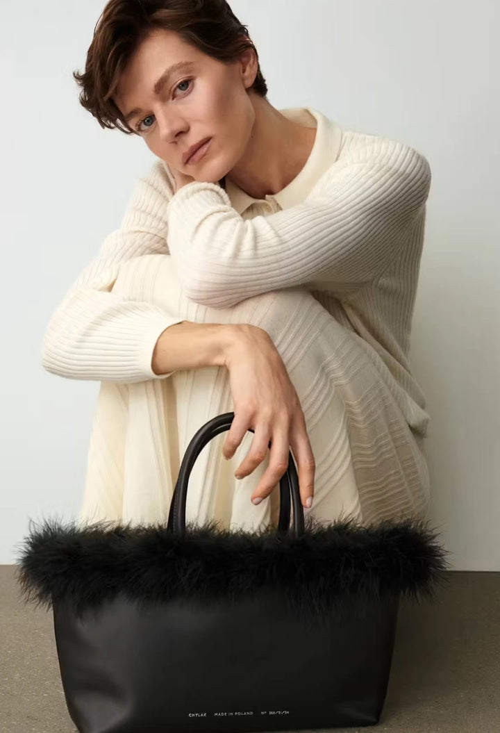 Shopper with Feathers Black