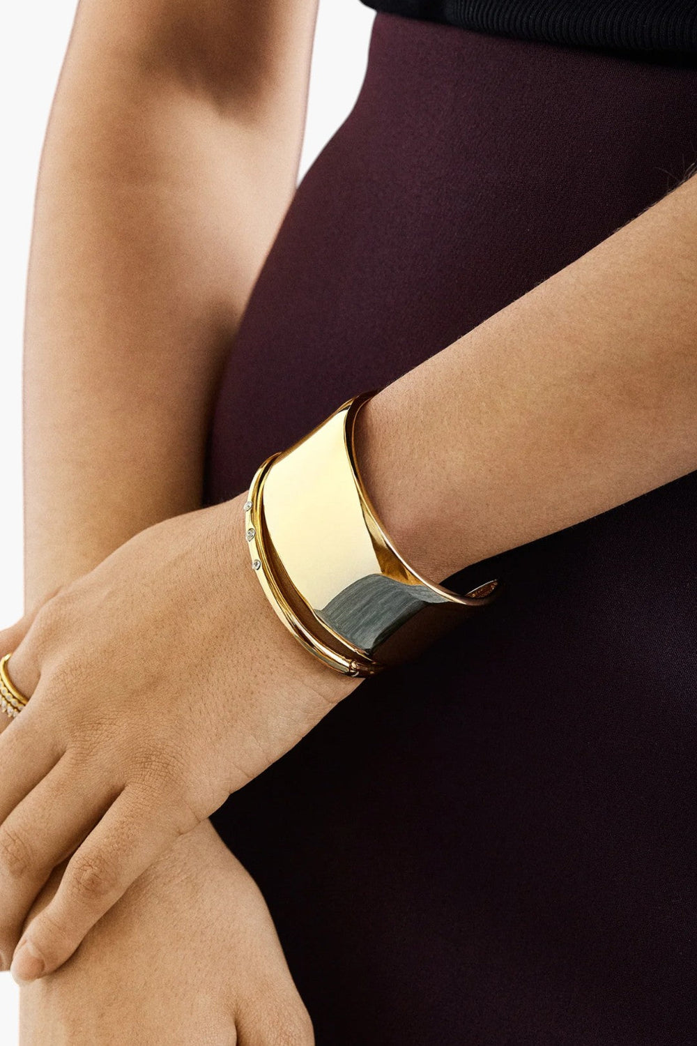 Cleo Classic Thick Cuff - GLAM MODA