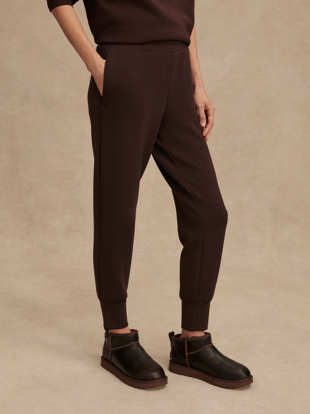 Coffee Bean - The Slim Cuff Pant 25" - GLAM MODA