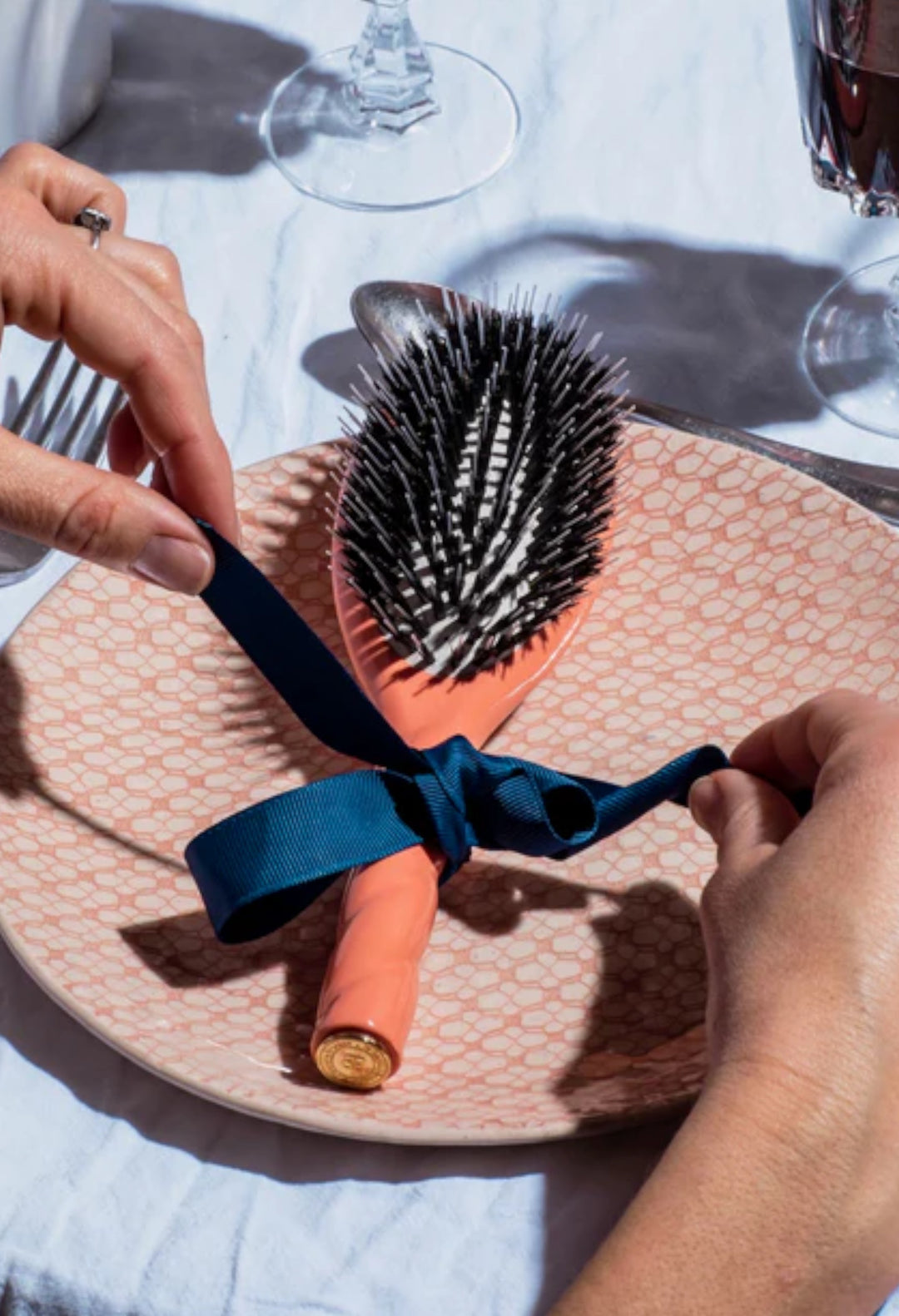 Coral - The Essential Detangling & Care Brush - GLAM MODA