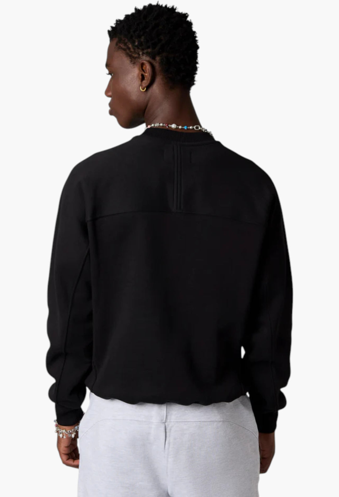 Essentials Sweatshirt - GLAM MODA