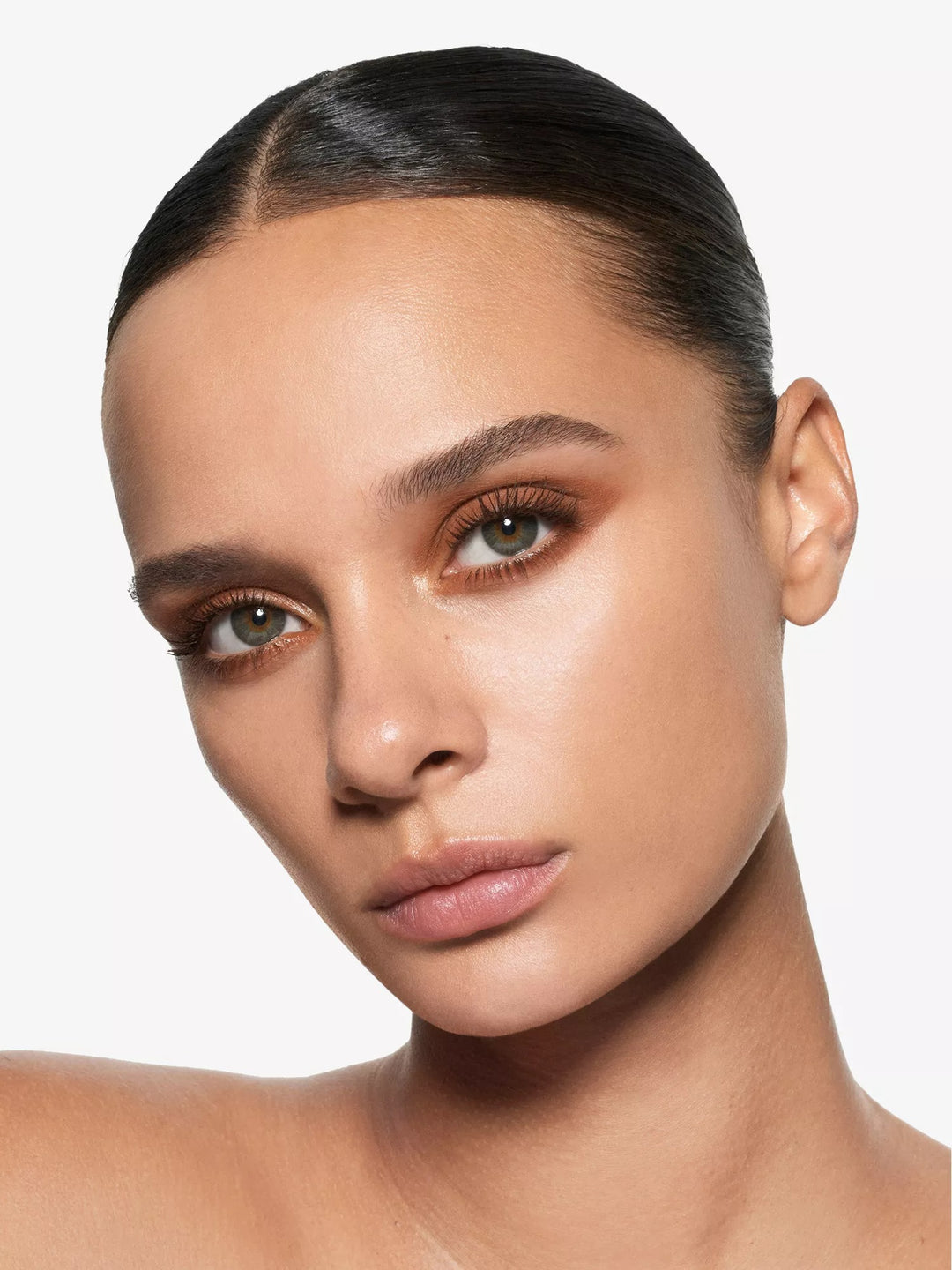 Eye Wardrobe Refillable Eyeshadow Palette - GLAM MODA