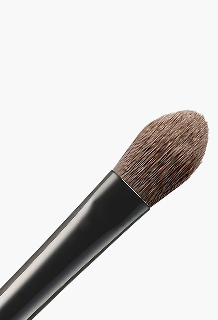 Large Eyeshadow Brush - Soft Blendable Makeup Brush - GLAM MODA