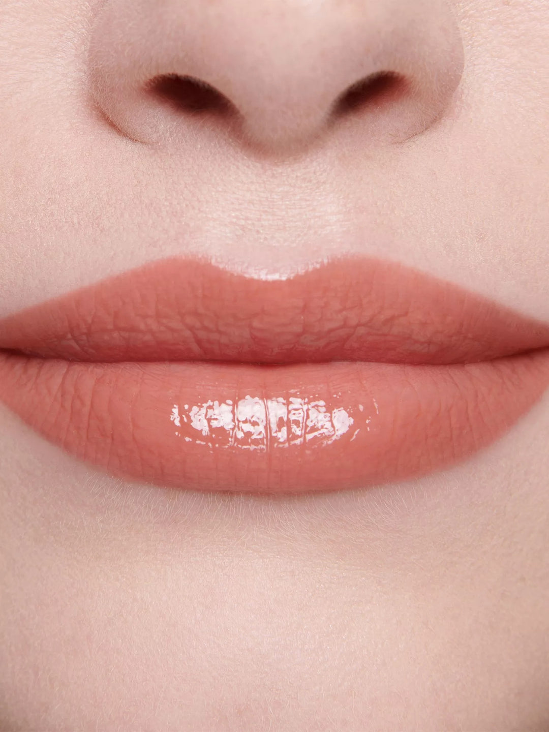 Gloss Embrace Lip Gloss 4.5ml - GLAM MODA