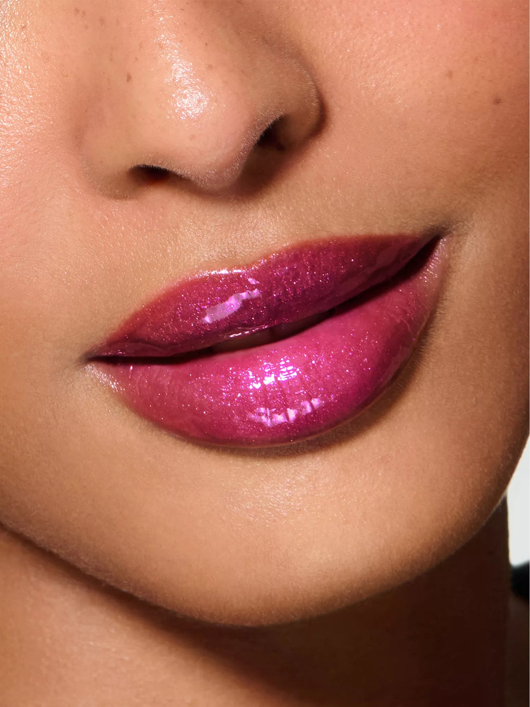 Gloss Embrace Sequin Lip Gloss 4.5ml - GLAM MODA