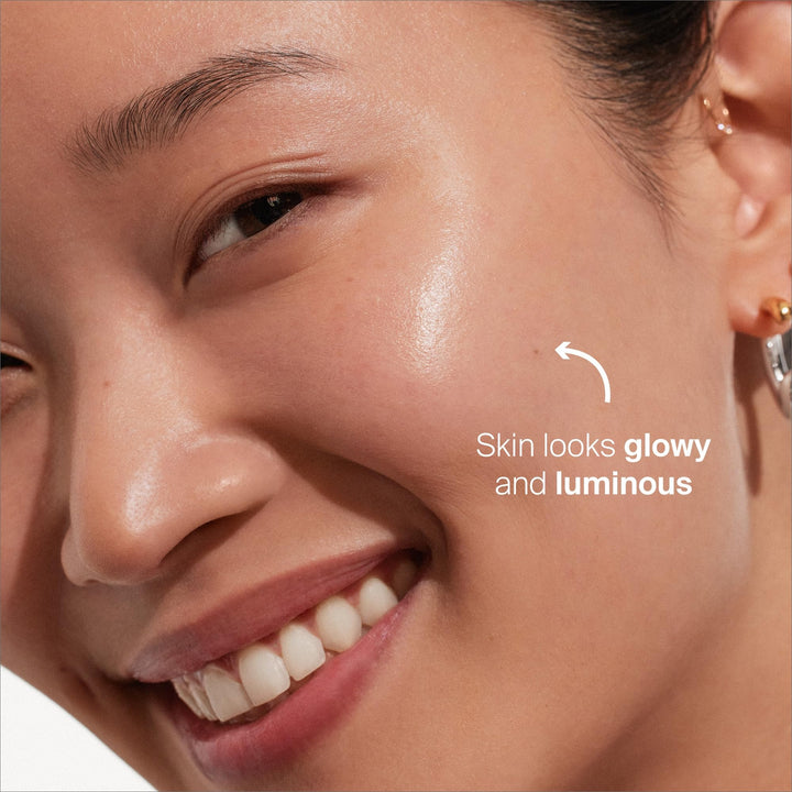 Glowscreen Sunscreen SPF 30 with Hyaluronic Acid + Niacinamide - GLAM MODA