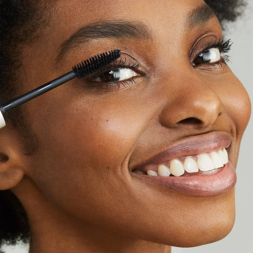 HD Black - Straight Up Volumizing Peptide Mascara - GLAM MODA